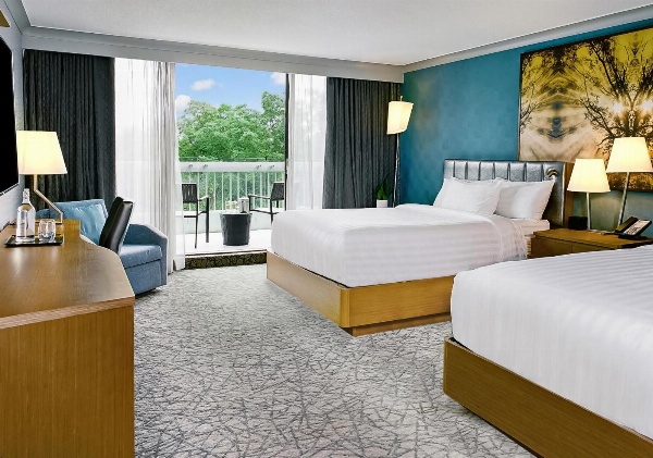 Pan Pacific Toronto image 2