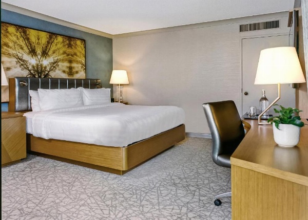 Pan Pacific Toronto image 21